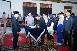 70 Orang Anggota Panitia Pemilihan Kecamatan (PPK) Kabupaten Siak Resmi Dilantik